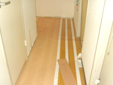 廊下床張り　ナショナルリフォームフロア 
床材　厚さ1.5mm
